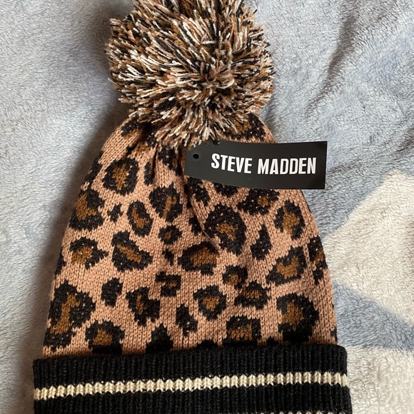 Leopard beanie